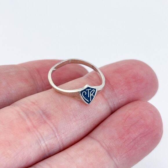 Vintage Sterling Silver 925 CTR Enamel Shield Ring Size 6 - Picture 1 of 8
